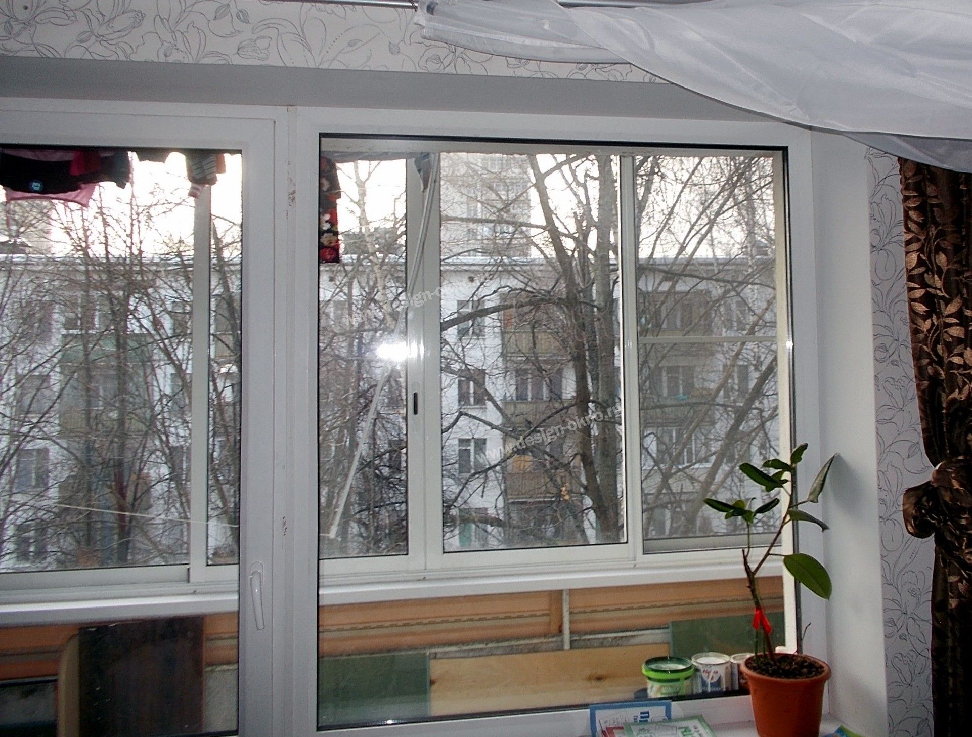 Остекление и балконный блок в Москве
