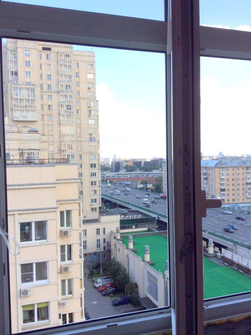 Балконный блок в Москве. Остекление из квартиры на Красносельском 1-м переулке.