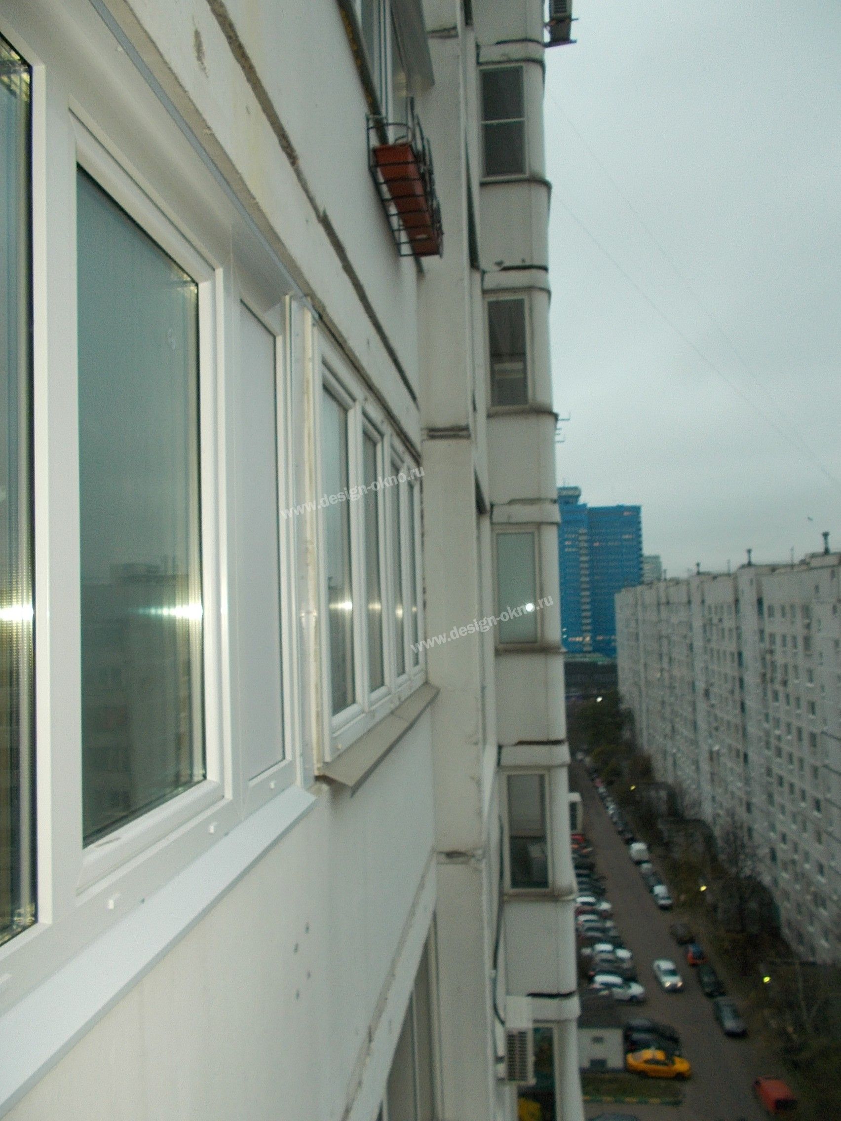 Остекление балкона, три окна, Москва