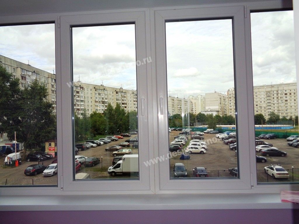 Окна в Балашихе, вид на парковку