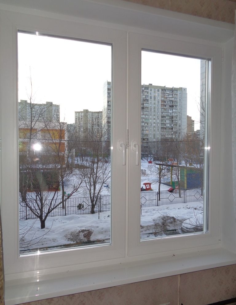Белое пластиковое окно в Москве.