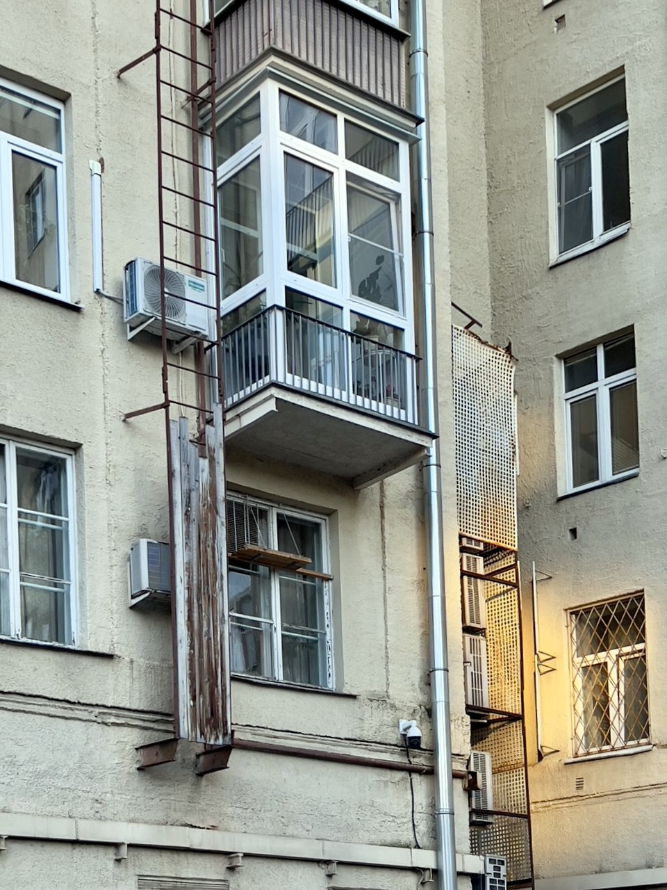 г Москва, ул Тверская, д 8 к 1
