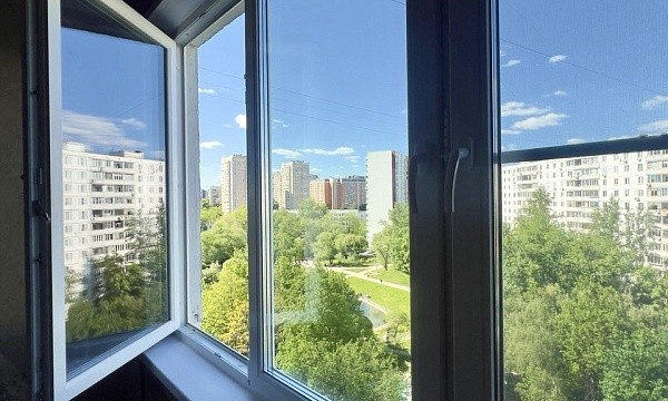 г Москва, ул Дегунинская, д 13 к 1