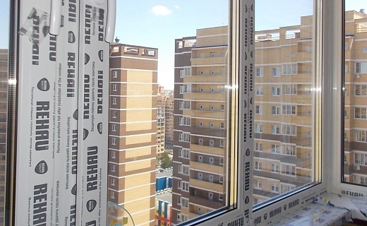 Теплое остекление балкона