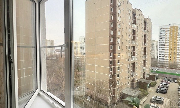 г Москва, Пятницкое шоссе, д 9