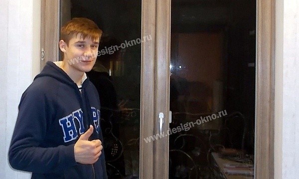 Оконная конструкция из дерева в Москве