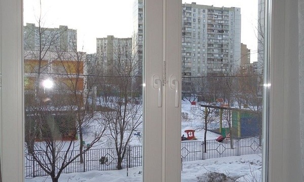 Белое пластиковое окно в Москве.