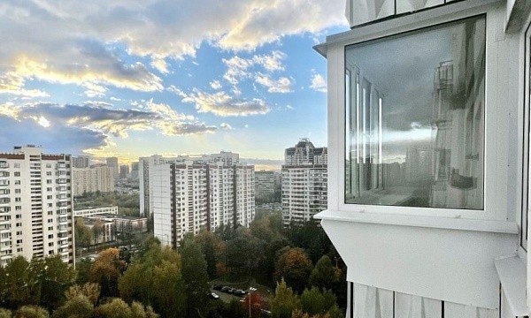 г Москва, ул Мичуринский проспект.Олимпийская деревня, д 18